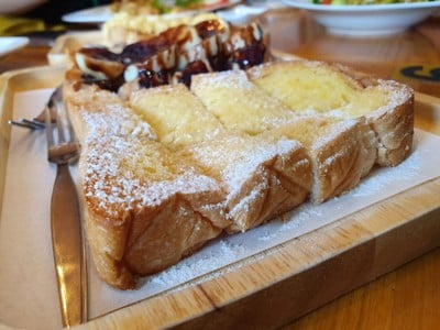 เมนูของร้าน กินปัง-นมหก (ตามสั่ง สเต็ก สปาเก็ตตี๊ กาแฟสด นมสด ปังปิ้ง บิงซู)