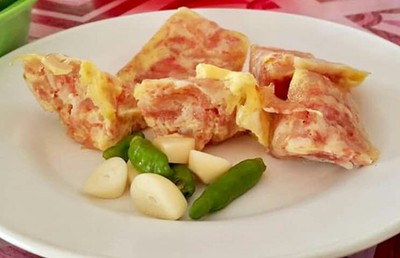 แหนมหมกไข่