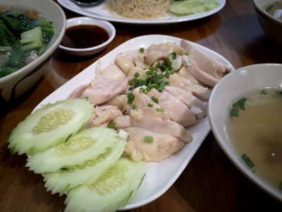 อาหาร หรือ เครื่องดื่ม