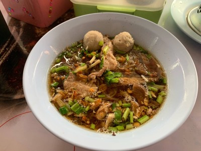 ก๋วยเตี๋ยวเนื้อ