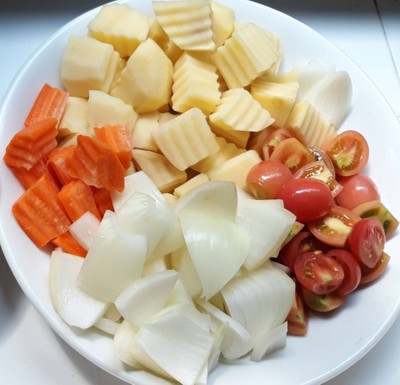 วิธีทำ ซุปไก่มันฝรั่งเก๋ากี้