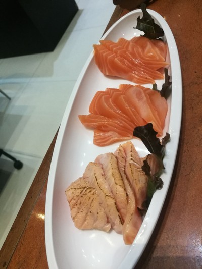 ซาซิมิแซลมอน