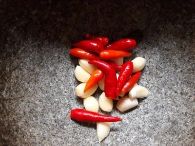 วิธีทำ ข้าวคลุกผัดกะเพราไก่