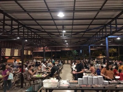 บรรยากาศ เตาถ่านหมูกระทะบุฟเฟ่ต์