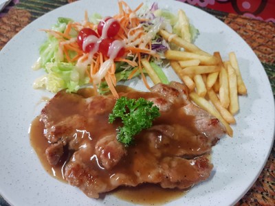 สเต็กเนื้อ