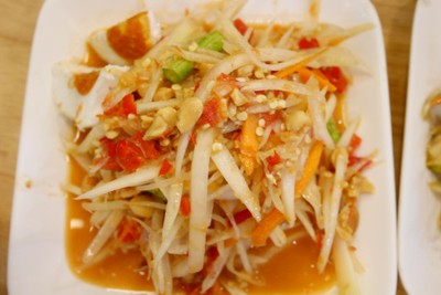 ส้มตำไทย ไข่เค็ม