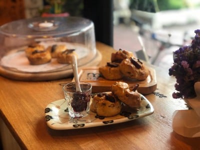 SCONES