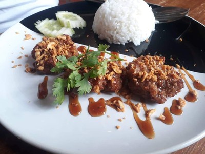 อาหาร หรือ เครื่องดื่ม