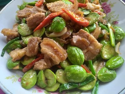 วิธีทำ สะตอผัดกะปิหมูสามชั้น วิธีทำ สะตอผัดกะปิหมูสามชั้น