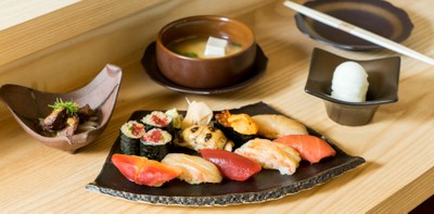 โอมากาเสะพรีเมียมวัตถุดิบชั้นเลิศ งานคราฟต์กินได้! (Lunch)