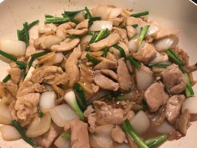 วิธีทำ ไก่ผัดขิงใส่หอมใหญ่