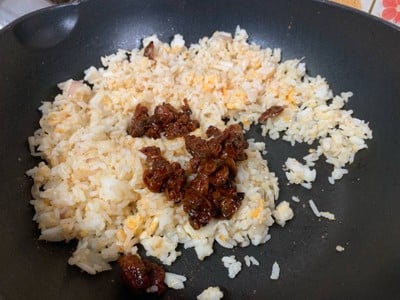 วิธีทำ ข้าวผัดหอยลายปุ้มปุ้ย