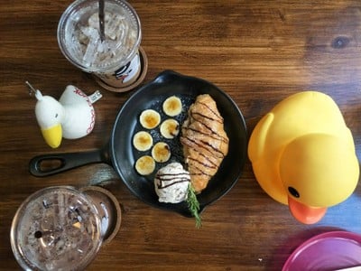 ครัวซองค์สอดไส้กล้วยและนูเทลล่า