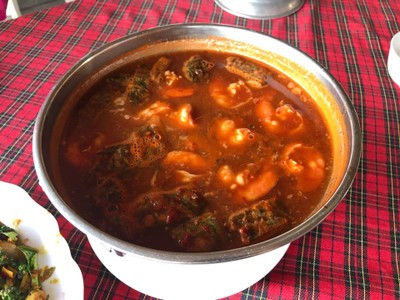 แกงส้มกุ้ง ชะอมไข่