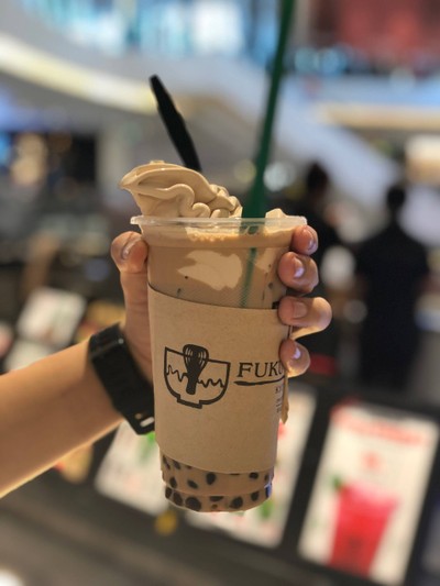 ชานมซอฟต์ไอศกรีมรสชานมใส่ไข่มุกน้ำผึ้ง