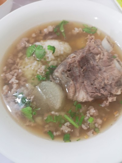 ข้าวต้มซุปกระดูกหมู