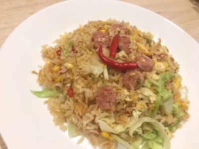 ข้าวผัดแหนม