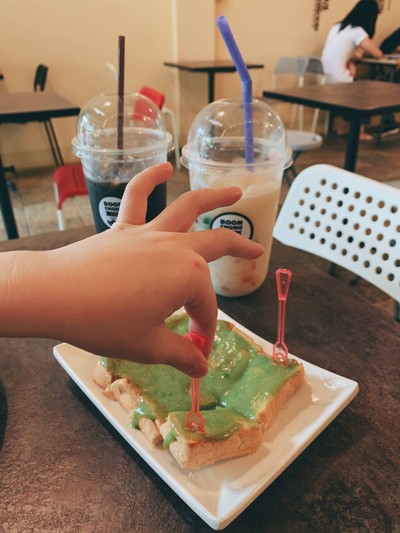 ปังปิ้งสังขยาใบเตย