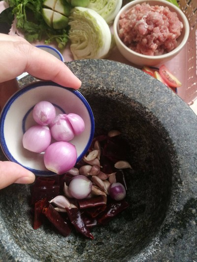 วิธีทำ น้ำพริกอ่อง