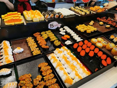 อาหาร หรือ เครื่องดื่ม