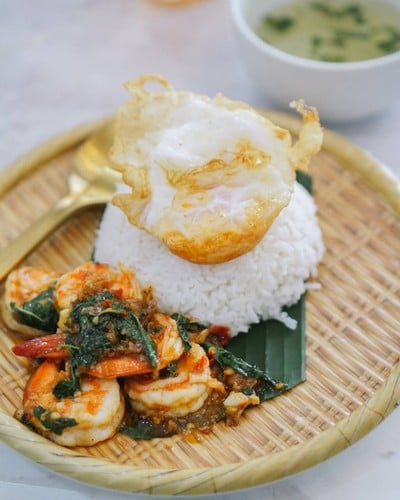 กะเพราชาววัง ขอนแก่น
