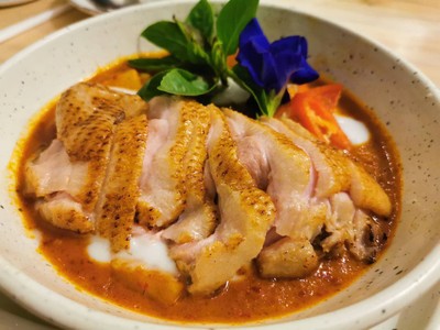 แกงเผ็ดเป็ดย่าง