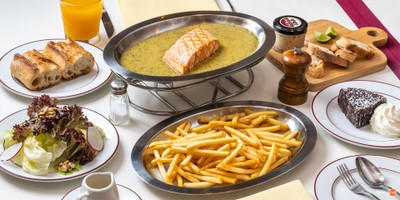 สเต๊กเนื้อในตำนาน ซอสสูตรพิเศษ กับฟรายส์ไม่อั้น! (Lunch)