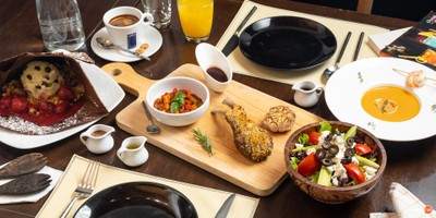 รังสรรค์ทุกเมนูสไตล์ฝรั่งเศสเลอค่าน่าประทับใจ พร้อมจิบเครื่องดื่มรสละมุน