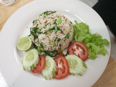 ข้าวผัดแหนม