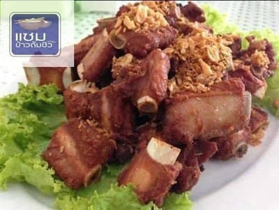 ซี่โครงหมูทอดกระเทียม