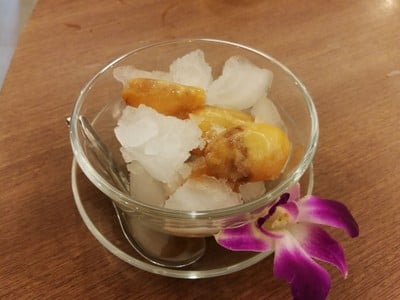 สละลอยแก้ว