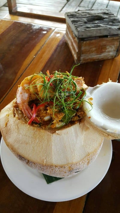 เมนูของร้าน กระชังขนาบน้ำวิวซีฟู้ด