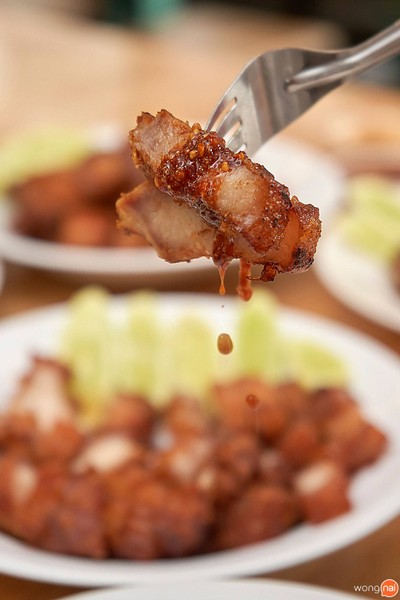 Moo Tod BunBun (หมูทอดบันบัน) ซอยรามคำแหง 24 Moo Tod BunBun (หมูทอดบันบัน) ซอยรามคำแหง 24