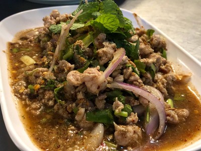 เมนูของร้าน ร้านลาบอุบล คนตระการ แยก สาทร (หัวมุมฝั่ง ถ.เจริญราษฏ์)