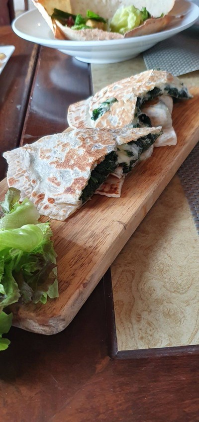 อาหาร หรือ เครื่องดื่ม