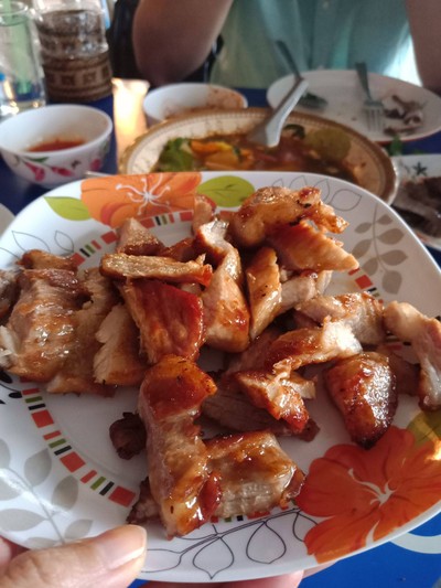 คอหมูย่าง