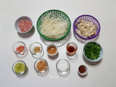 วิธีทำ เส้นเล็กแห้งหมูสับ ( สูตรโบราณ )