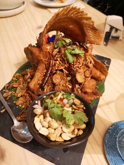 อาหาร หรือ เครื่องดื่ม