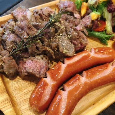 อาหาร หรือ เครื่องดื่ม