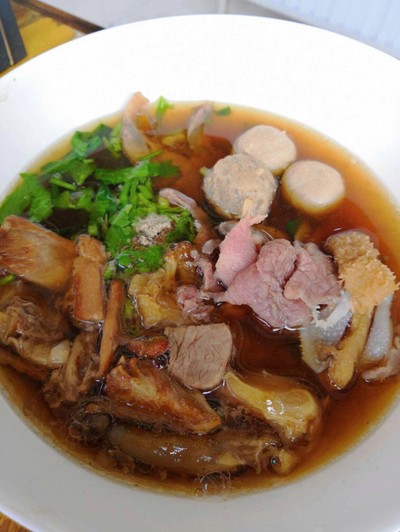 เจียงเกาเหลาเนื้อตุ๋น - หมูตุ๋น ชลบุรี