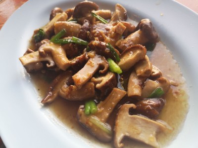 เห็ดหอมผัดน้ำมันหอย