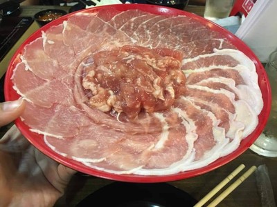 ชุดหมูล้วน