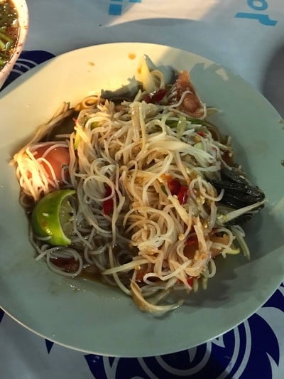 ตำซั่วปูปลาร้า 40.-