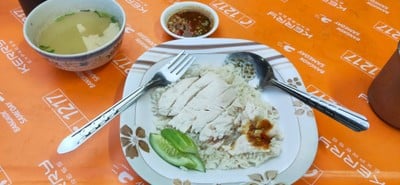 อาหาร หรือ เครื่องดื่ม