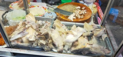 อาหาร หรือ เครื่องดื่ม