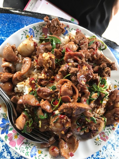 กะเพราเครื่องใน