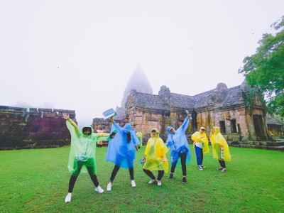  
เที่ยวปราสาทแห่งอีสาน ตามรอยอารยธรรมโบราณ 