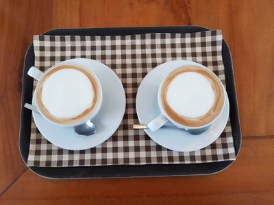 คาปูชิโนร้อน