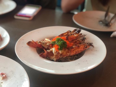 สปาเก็ตตี้สไปซี่กุ้งแม่น้ำอบชีส