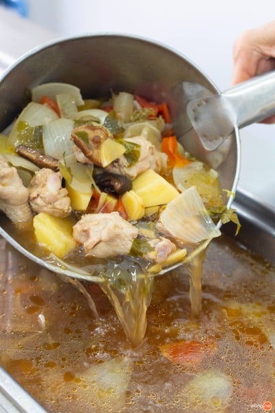 อิ่มจัง ข้าวแกงบุฟเฟ่ต์ 10 บาท